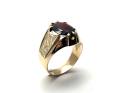 9ct Yellow Gold Garnet Solitaire Ring