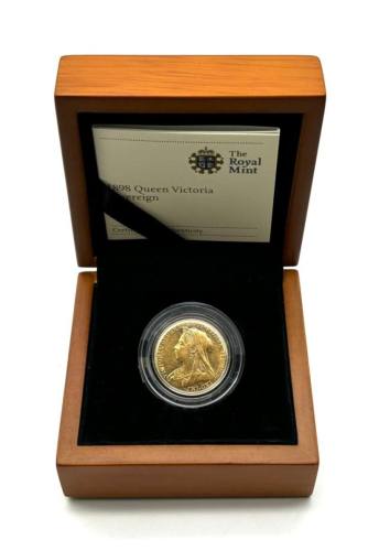 1898 Gold Sovereign Boxed Victoria