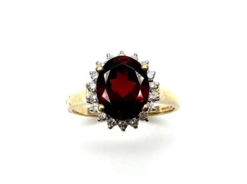 9ct Yellow Gold Garnet & Diamond Ring