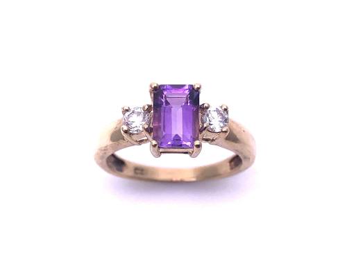 9ct Yellow Gold Amethyst & CZ Ring