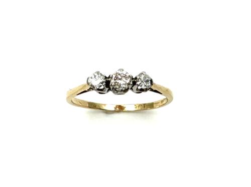 18ct Yellow Gold Diamond 3 Stone Ring