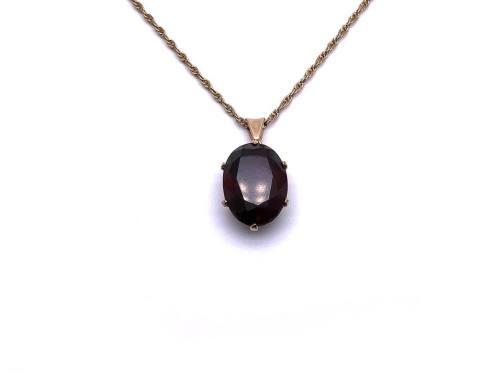 9ct Yellow Gold Garnet Pendant & Chain