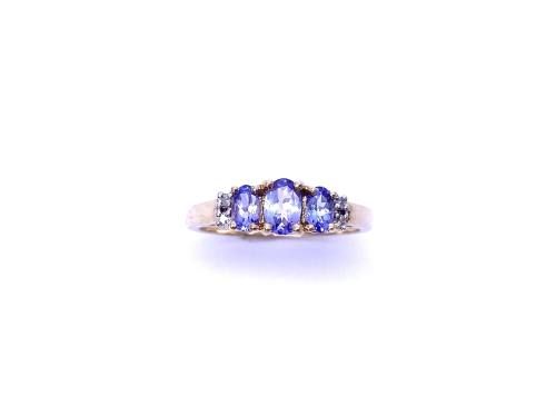 9ct Tanzanite & Diamond Ring