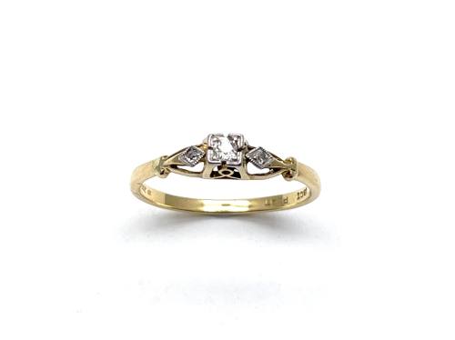 18ct Yellow Gold Diamond Solitaire Ring