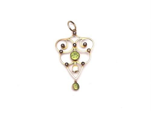 An Old 9ct Yellow Gold Peridot and Pearl Pendant