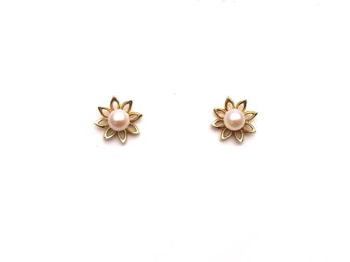 9ct Yellow Gold Pearl Flower Studs