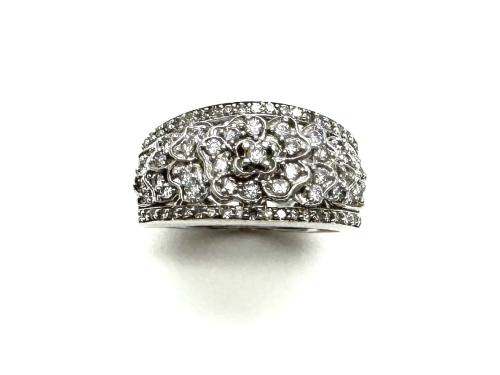 18ct White Gold Diamond Cluster Ring