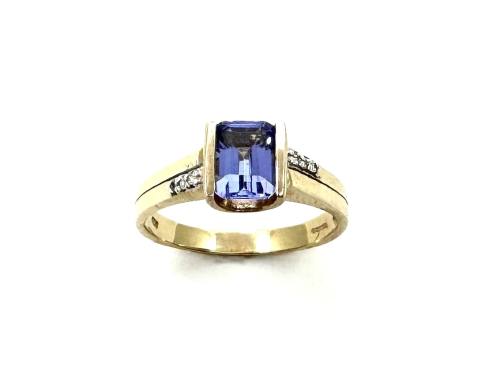 9ct Tanzanite & Diamond Ring