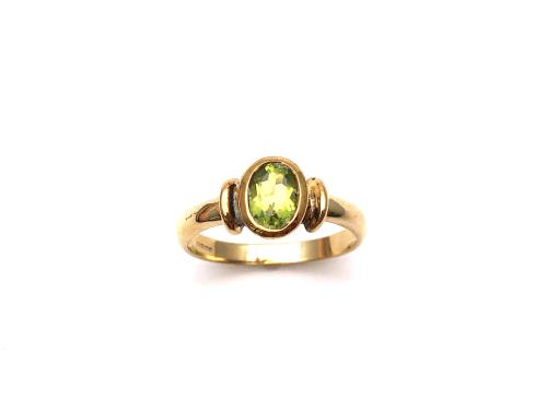 9ct Yellow Gold Peridot Solitaire Ring