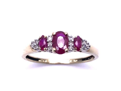 9ct Yellow Gold Ruby & Diamond Ring