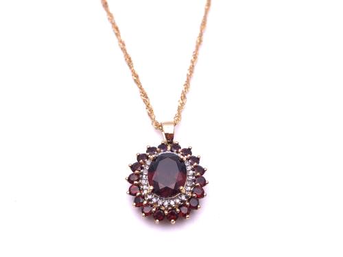 9ct Garnet & Diamond Pendant & Chain