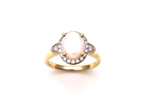 18ct Yellow Gold Opal & Diamond Cluster Ring 0.20c