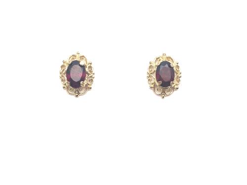 9ct Garnet Stud Earrings