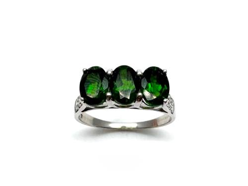 9ct Chrome Diopside & Diamond Ring