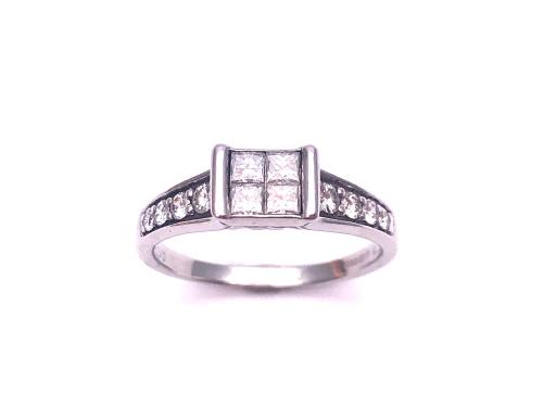 18ct White Gold Diamond Cluster Ring