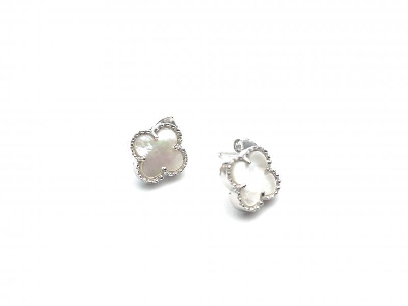 Clover earrings mother hot sale of pearl