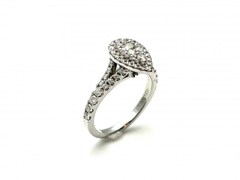 Vera wang sapphire and diamond ring hot sale